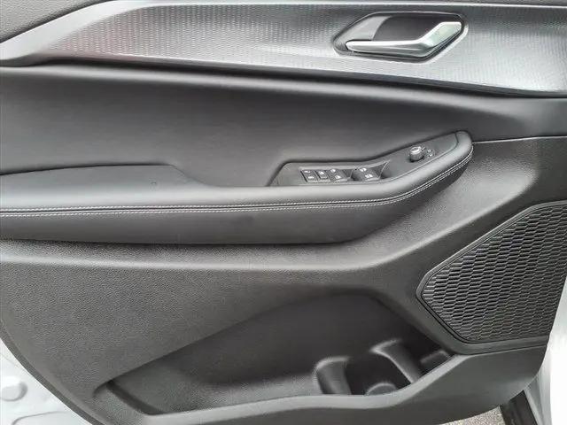 2025 Jeep Grand Cherokee L Altitude X 4x4