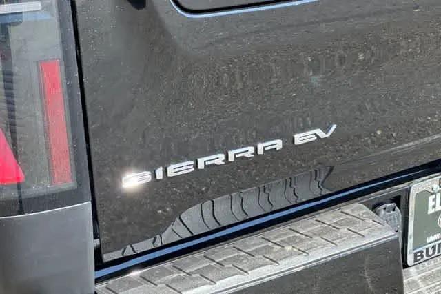 2026 GMC Sierra Extended Range Elevation