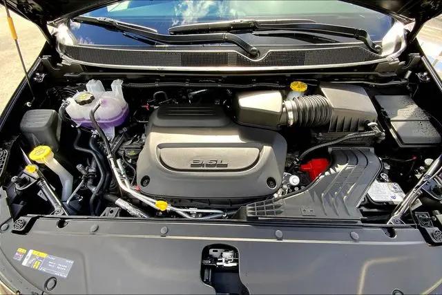 2026 Chrysler Pacifica Select AWD