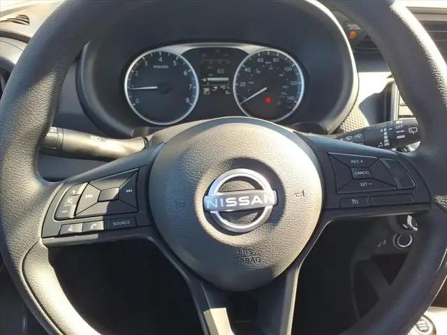 2025 Nissan Kicks S