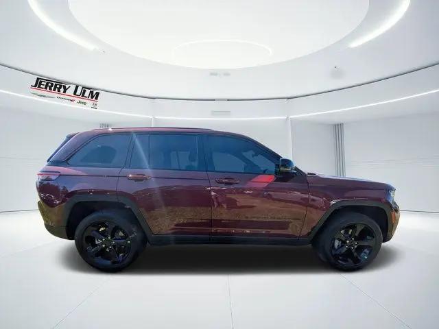 2025 Jeep Grand Cherokee Altitude X 4x2