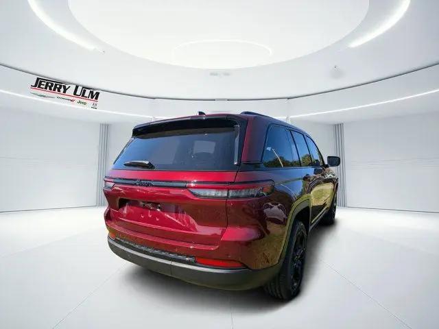 2025 Jeep Grand Cherokee Altitude X 4x2