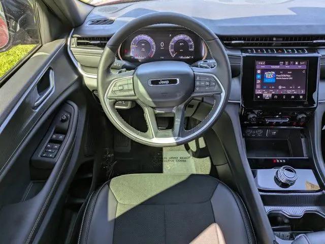 2025 Jeep Grand Cherokee Altitude X 4x2
