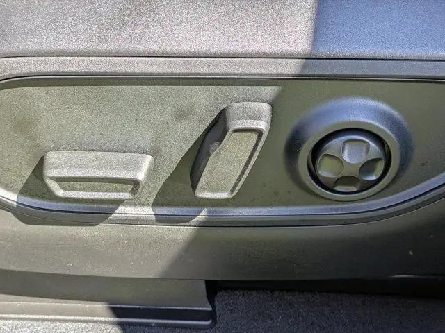 2025 Jeep Grand Cherokee Altitude X 4x2