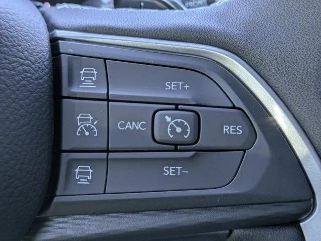 2025 Jeep Grand Cherokee Altitude X 4x2