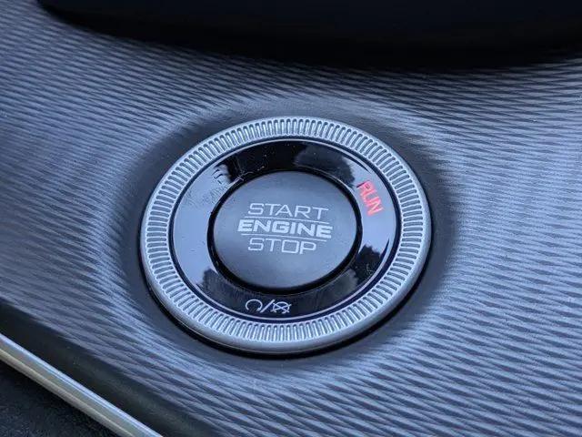 2025 Jeep Grand Cherokee Altitude X 4x2