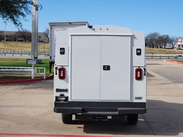 2025 Chevrolet Express Cutaway Work Van
