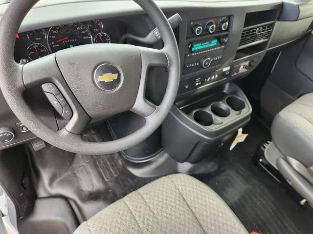 2025 Chevrolet Express Cutaway Work Van
