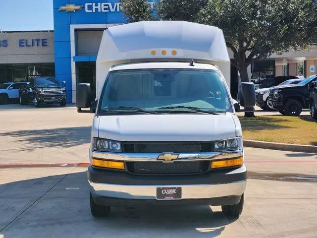 2025 Chevrolet Express Cutaway Work Van