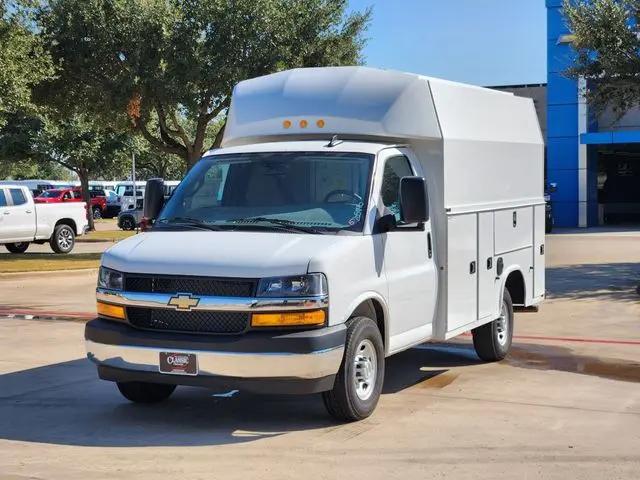 2025 Chevrolet Express Cutaway Work Van