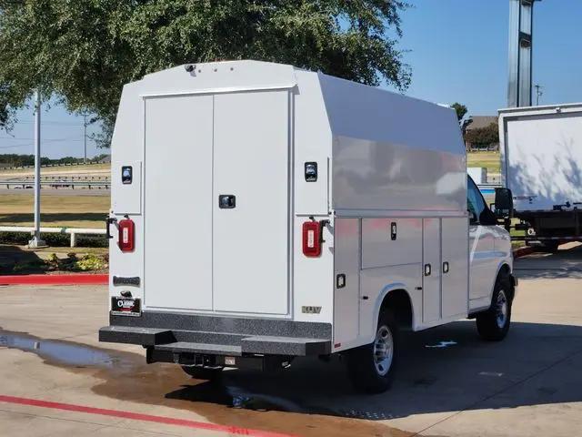 2025 Chevrolet Express Cutaway Work Van