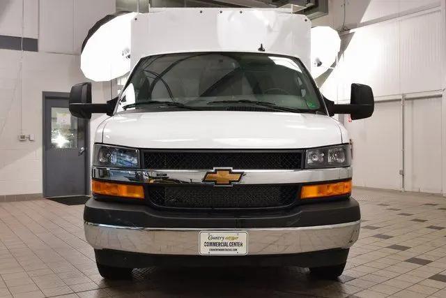 2025 Chevrolet Express Cutaway Work Van