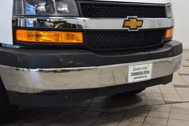 2025 Chevrolet Express Cutaway Work Van