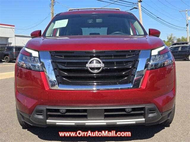 2023 Nissan Pathfinder SL 4WD