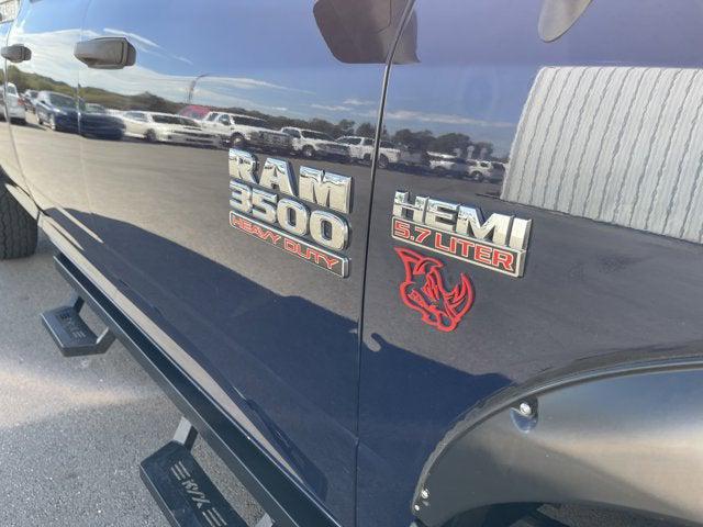 2018 RAM 3500 Tradesman Crew Cab 4x4 8 Box 2018 RAM 3500 Tradesman Crew Cab 4x4 8 Box