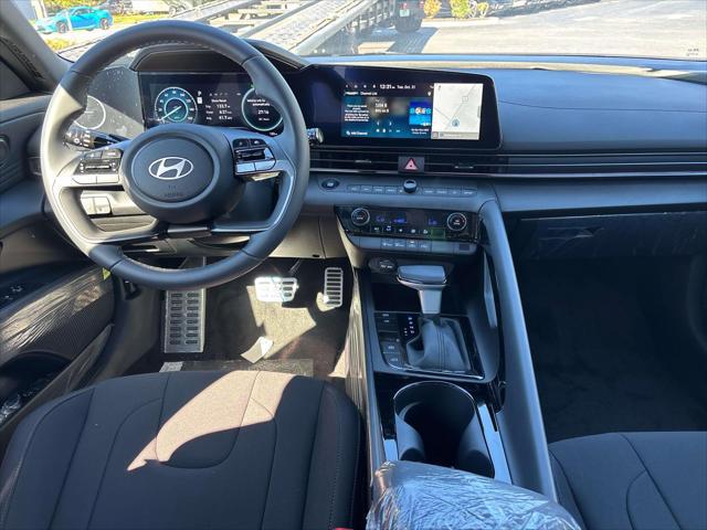 2025 Hyundai Elantra Hybrid SEL Sport