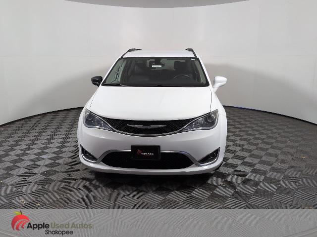 2017 Chrysler Pacifica Touring-L 2017 Chrysler Pacifica Touring-L