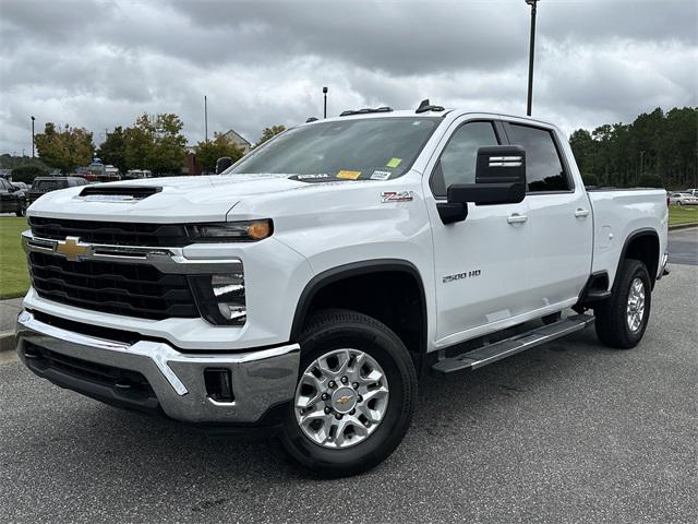 2025 Chevrolet Silverado 2500HD 4WD Crew Cab Standard Bed LT
