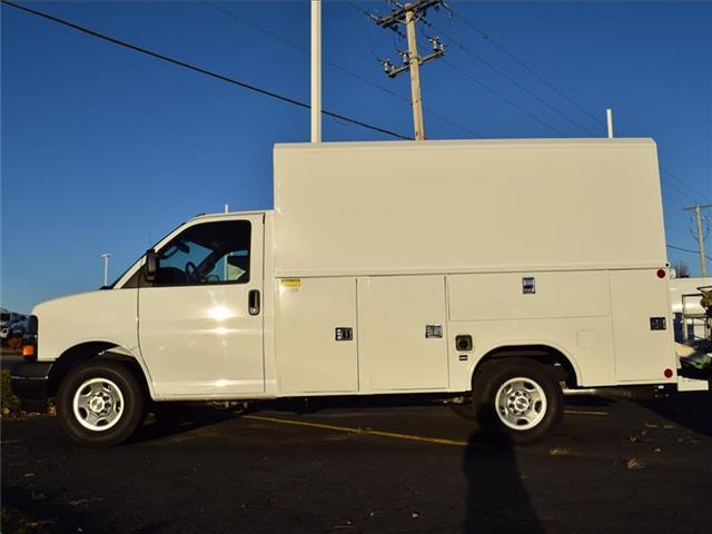 2025 Chevrolet Express Cutaway Work Van