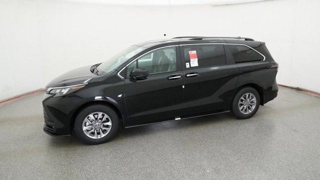 2025 Toyota Sienna XLE