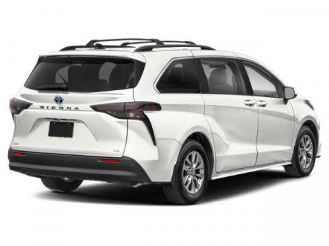 2025 Toyota Sienna LE