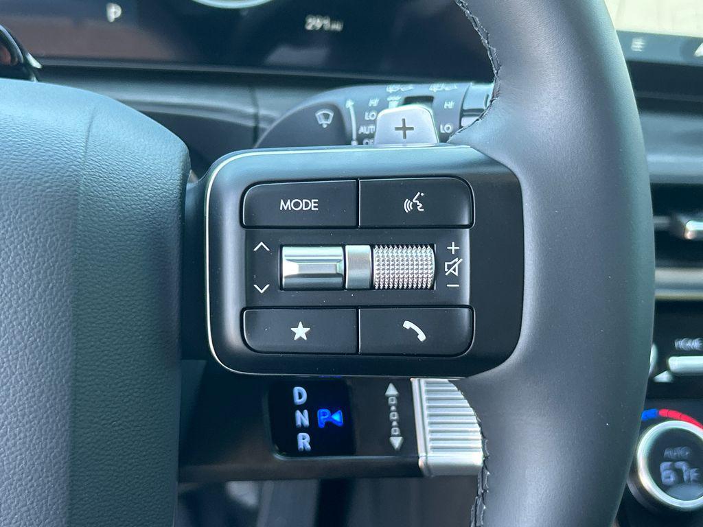 2025 Hyundai Santa Fe Limited - Photo 29