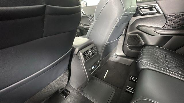 2025 Mitsubishi Outlander PHEV SEL S-AWC