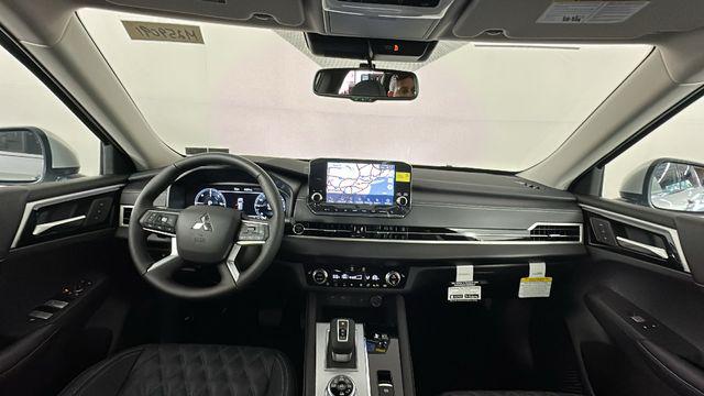 2025 Mitsubishi Outlander PHEV SEL S-AWC