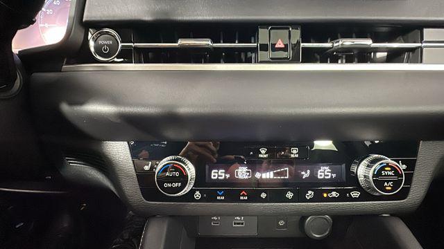 2025 Mitsubishi Outlander PHEV SEL S-AWC