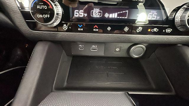 2025 Mitsubishi Outlander PHEV SEL S-AWC