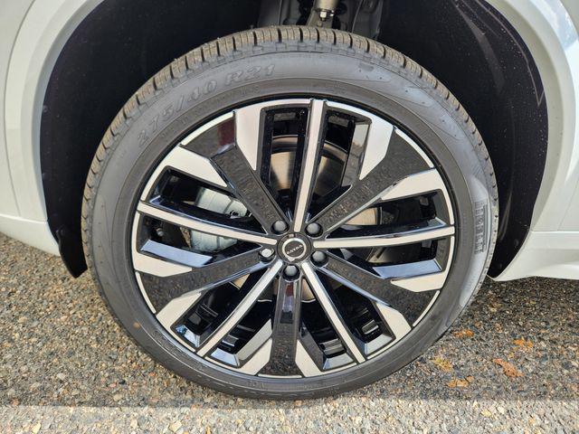 2026 Volvo XC90 Plus, B6 AWD Gas (mild hybrid), Gasoline, Bright, 7 Seats