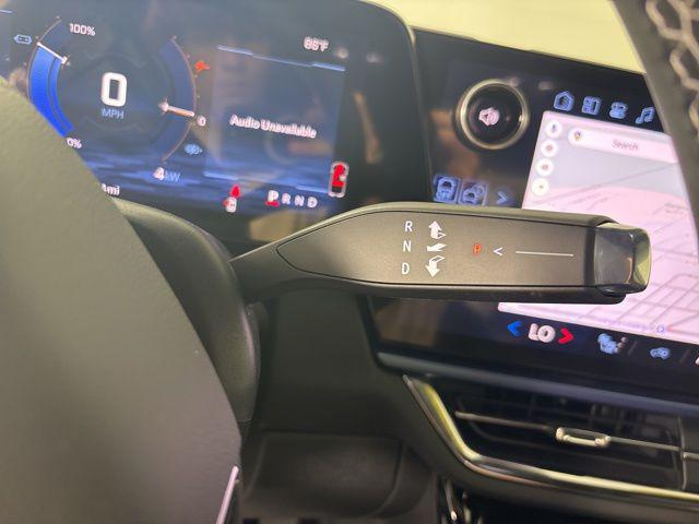 2026 Chevrolet Equinox LT2 w/PDE