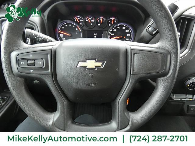 2022 Chevrolet Silverado 1500 4WD Crew Cab Short Bed Custom