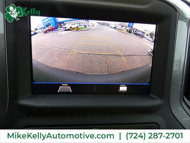 2022 Chevrolet Silverado 1500 4WD Crew Cab Short Bed Custom