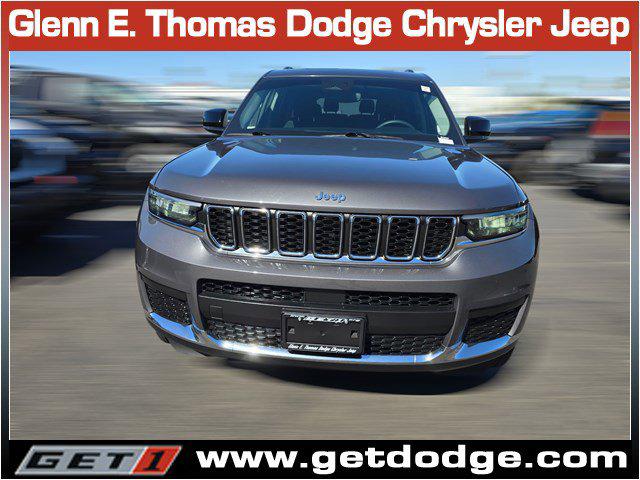2022 Jeep Grand Cherokee L Laredo 4x2 2022 Jeep Grand Cherokee L Laredo 4x2