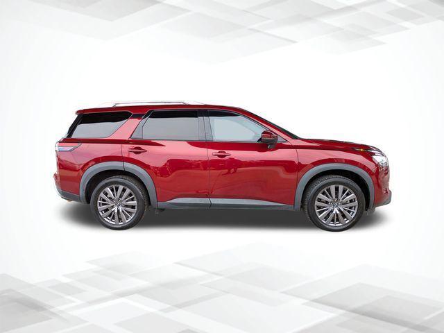 2023 Nissan Pathfinder SL 4WD