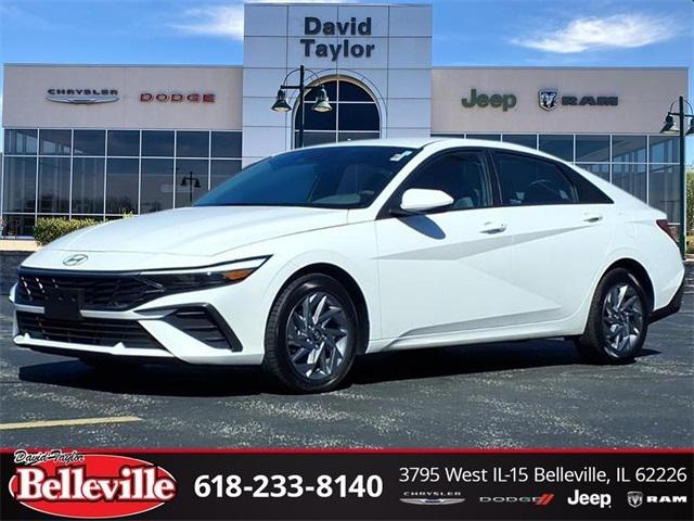 2024 Hyundai Elantra SEL 2024 Hyundai Elantra SEL