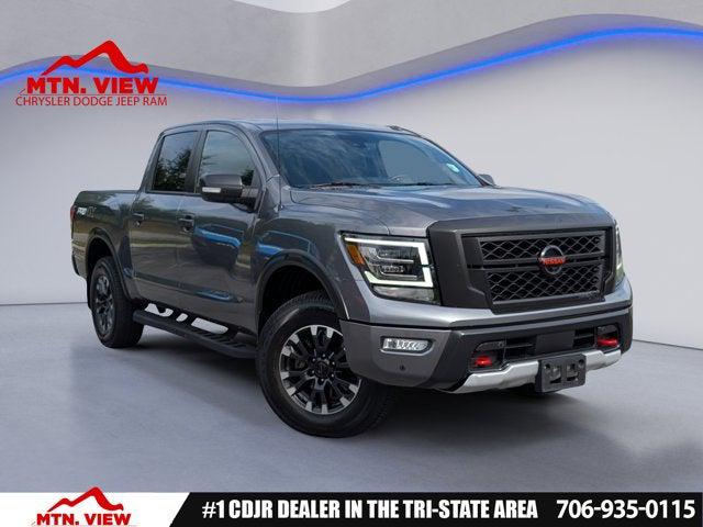 2021 Nissan TITAN Crew Cab PRO-4X 4x4 2021 Nissan TITAN Crew Cab PRO-4X 4x4