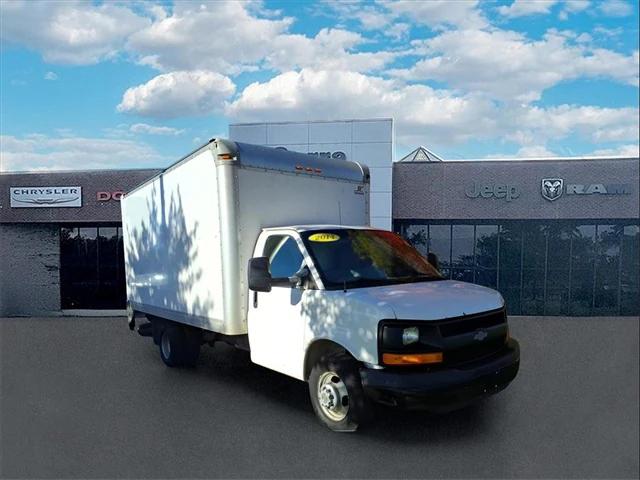 2014 Chevrolet Express Cutaway 3500 2014 Chevrolet Express Cutaway 3500