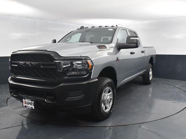 2024 RAM 3500 Tradesman Crew Cab 4x4 64 Box 2024 RAM 3500 Tradesman Crew Cab 4x4 64 Box