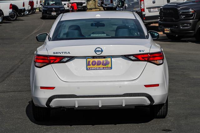 2022 Nissan Sentra SV Xtronic CVT