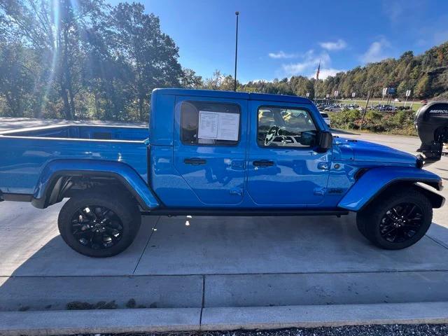 2025 Jeep Gladiator Nighthawk 2025 Jeep Gladiator Nighthawk