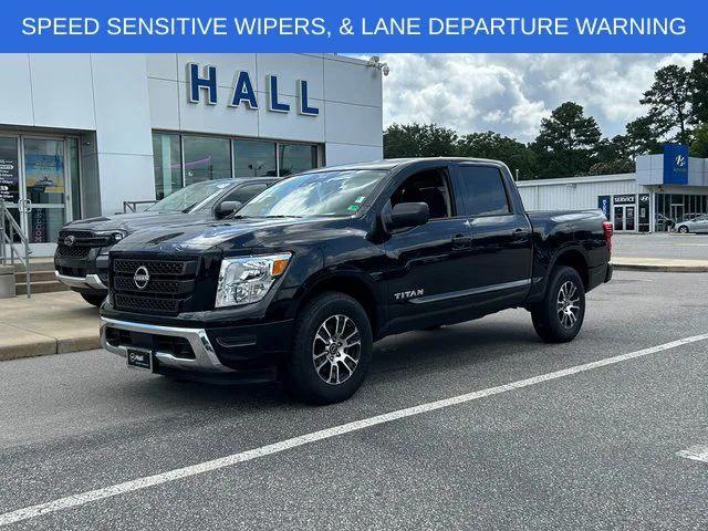 2024 Nissan TITAN Crew Cab SV 4x4 2024 Nissan TITAN Crew Cab SV 4x4