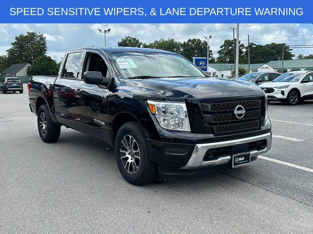 2024 Nissan TITAN Crew Cab SV 4x4 2024 Nissan TITAN Crew Cab SV 4x4
