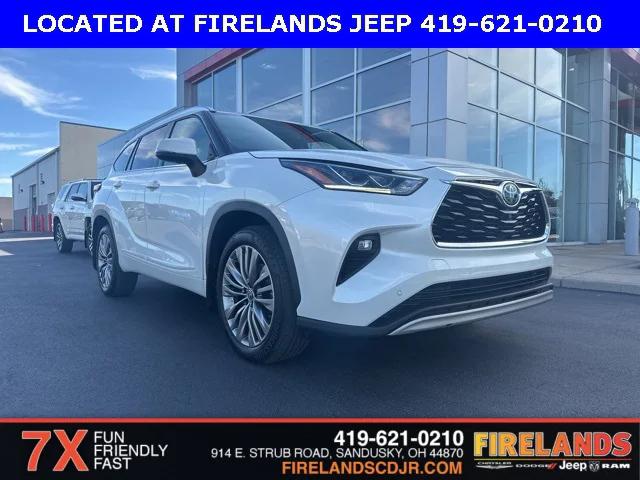2021 Toyota Highlander Platinum 2021 Toyota Highlander Platinum