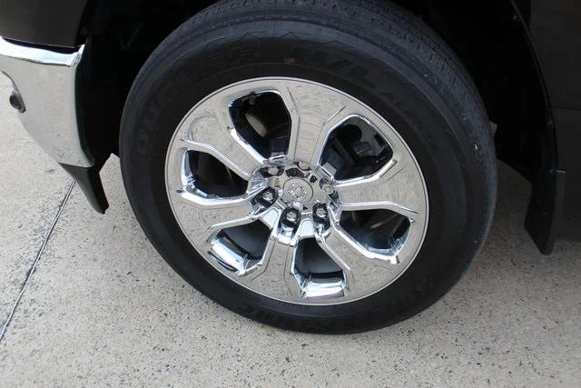 2022 RAM 1500 Big Horn Crew Cab 4x4 57 Box