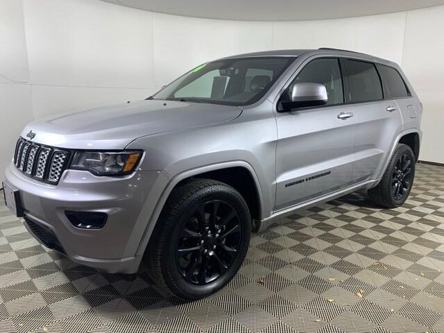 2020 Jeep Grand Cherokee Altitude 4X4 2020 Jeep Grand Cherokee Altitude 4X4