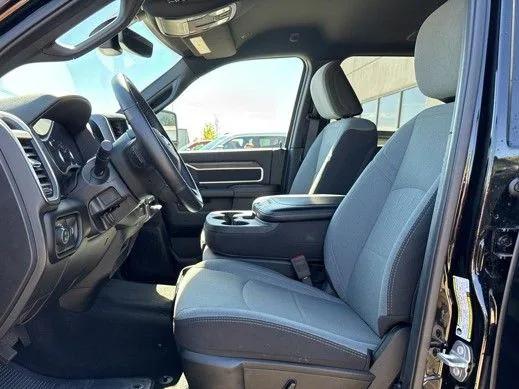 2024 RAM 2500 Big Horn Crew Cab 4x4 64 Box