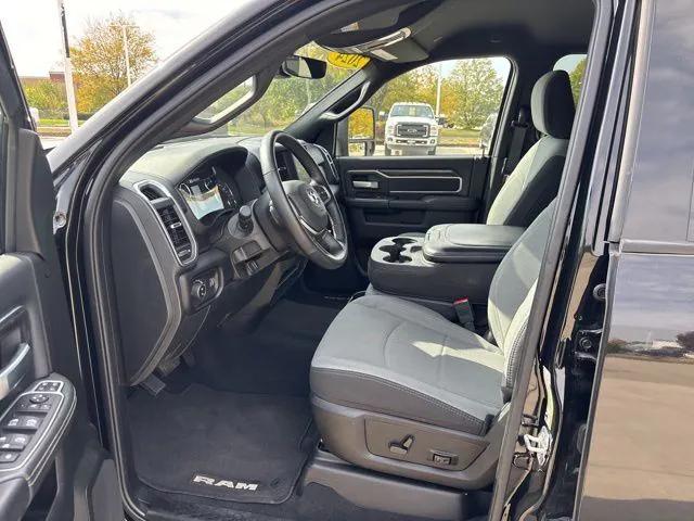 2024 RAM 2500 Big Horn Crew Cab 4x4 64 Box 2024 RAM 2500 Big Horn Crew Cab 4x4 64 Box