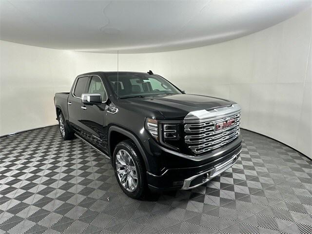 2023 GMC Sierra 1500 4WD Crew Cab Short Box Denali